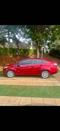 FORD FIESTA 1.6 TITANIUM SEDAN 16V FLEX 4P POWERSHIFT FORD FIESTA 1.6 TITANIUM SEDAN 16V FLEX 4P POWERSHIFT